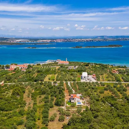 Dom wakacyjny Furesta *